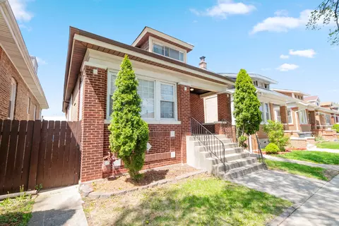 6040 S Whipple St, Chicago, IL 60629