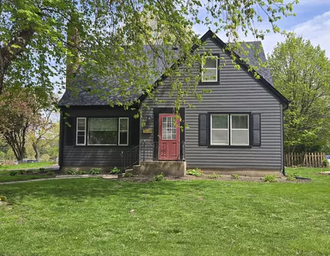 211 N 3rd St, Oregon, IL 61061