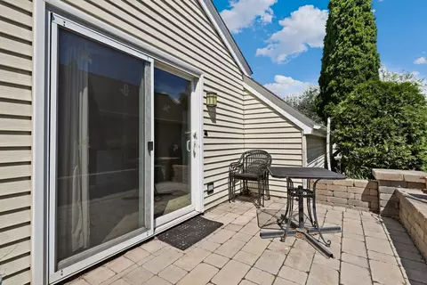 1020 Devonshire Ave, Naperville, IL 60540 photo 23