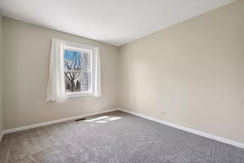 1020 Devonshire Ave, Naperville, IL 60540 photo 15
