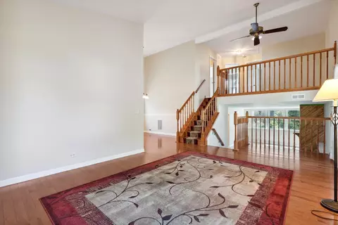 1020 Devonshire Ave, Naperville, IL 60540 photo 5