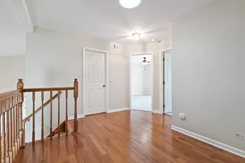 1020 Devonshire Ave, Naperville, IL 60540 photo 10