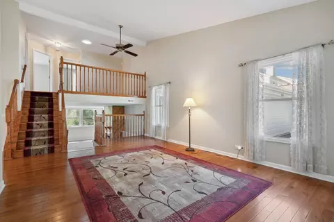 1020 Devonshire Ave, Naperville, IL 60540 photo 2