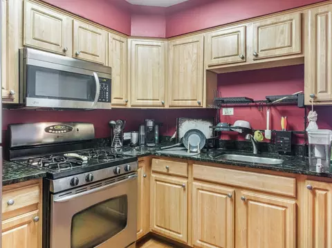 Kitchen - 253 E Delaware Pl #10C, Chicago, IL 60611 photo 1 of 1