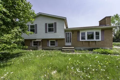 38815 N Pine Grove Ave, Wadsworth, IL 60083