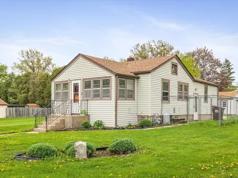 426 Vincent Ave, Rockford, IL 61102