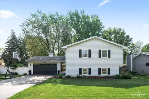 1316 Carol Ln, Naperville, IL 60565