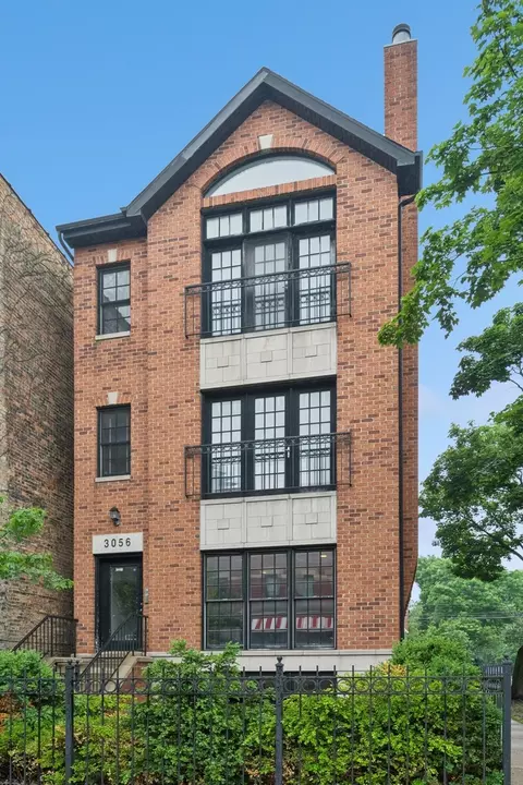 3056 N Sheffield Ave #3, Chicago, IL 60657
