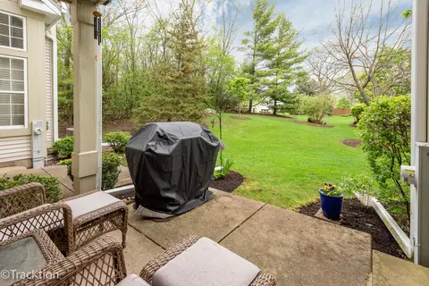 325 Cimarron Rd E, Lombard, IL 60148 photo 21
