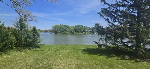 1118 Sunset Dr, Loda, IL 60948