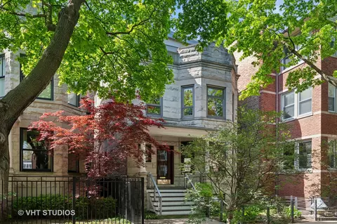 1251 W Eddy St, Chicago, IL 60657