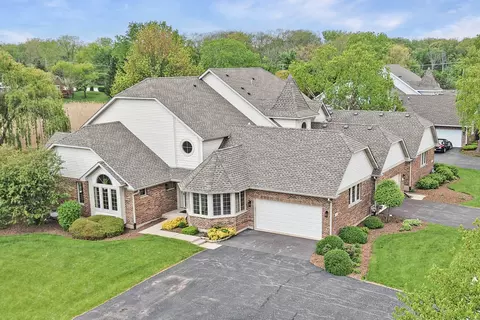 13860 Steeples Rd, Lemont, IL 60439