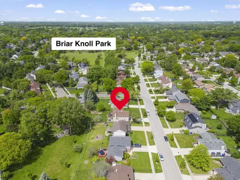View/Area - 680 Tennyson Dr, Wheaton, IL 60189 photo 2 of 3