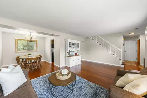 Living - 680 Tennyson Dr, Wheaton, IL 60189 photo 2 of 3