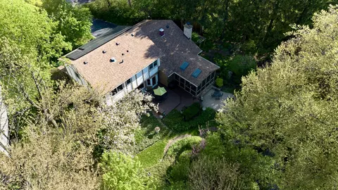 View/Area - 585 Apache Dr, Batavia, IL 60510 photo 1 of 3