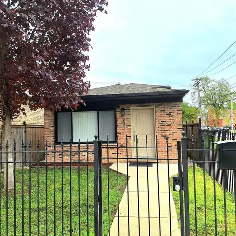 601 N Ridgeway Ave, Chicago, IL 60624