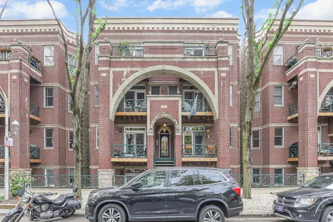 4114 N Kenmore Ave #1S, Chicago, IL 60613