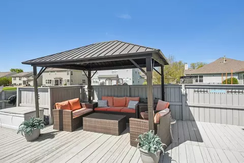 Exterior - 10409 Evendale Dr, Huntley, IL 60142 photo 5 of 5
