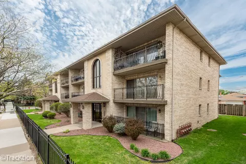 6309 W 63rd St #3B, Chicago, IL 60638