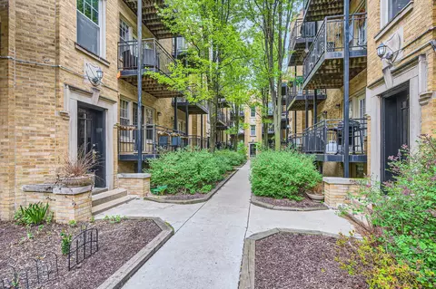 2241 N Lincoln Ave #1A, Chicago, IL 60614