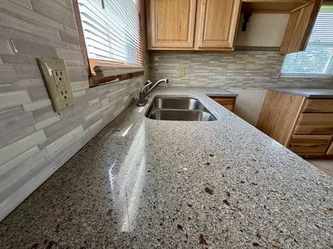 221 E 1st St, Spring Valley, IL 61362 photo 7
