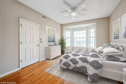 Bedroom - 3115 Town Square Dr #303, Rolling Meadows, IL 60008 photo 1 of 2