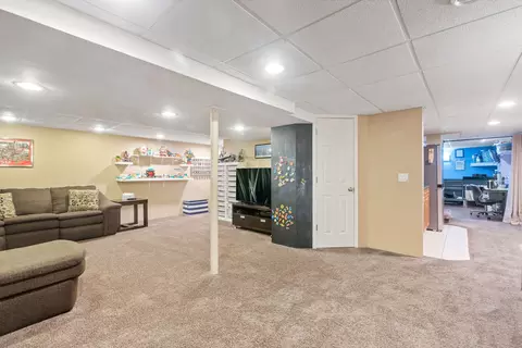 Other - 1411 Yosemite Pkwy, Algonquin, IL 60102 photo 6 of 9