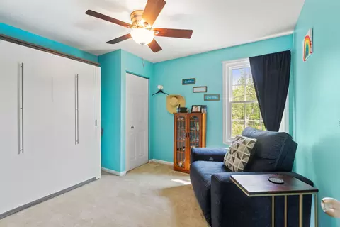 Bedroom - 1411 Yosemite Pkwy, Algonquin, IL 60102 photo 3 of 4