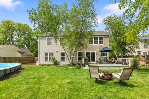 Exterior - 1411 Yosemite Pkwy, Algonquin, IL 60102 photo 7 of 8