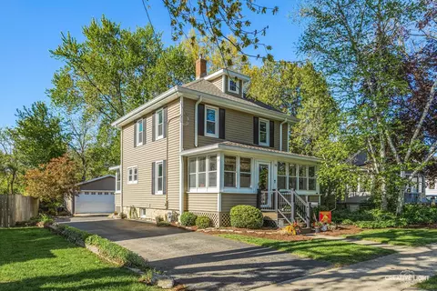 759 E Wilson St, Batavia, IL 60510 photo 2