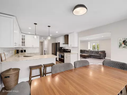 141 Schiller Sq, Itasca, IL 60143 photo 10
