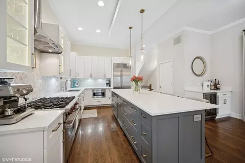 1302 W Wrightwood Ave #1, Chicago, IL 60614 photo 8