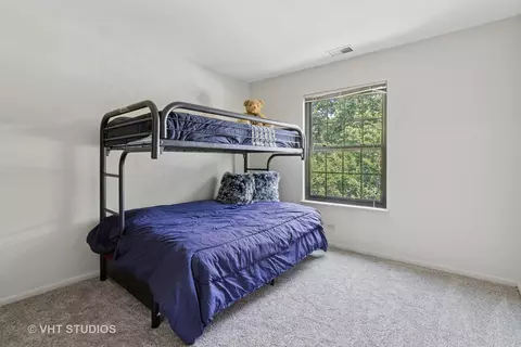 584 Williamsburg Ct #C2, Wheeling, IL 60090 photo 16
