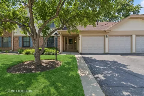 584 Williamsburg Ct #C2, Wheeling, IL 60090