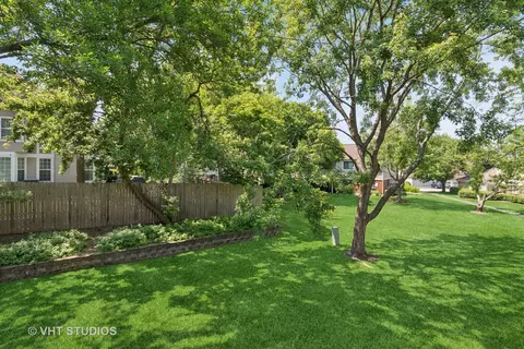584 Williamsburg Ct #C2, Wheeling, IL 60090 photo 11