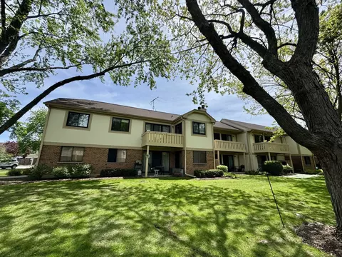 584 Williamsburg Ct #C2, Wheeling, IL 60090 photo 24