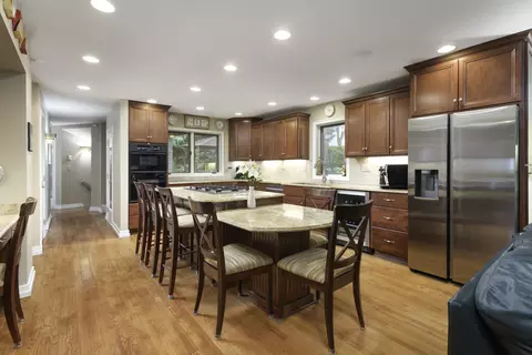 Kitchen - 623 E Bailey Rd, Naperville, IL 60565 photo 1 of 5