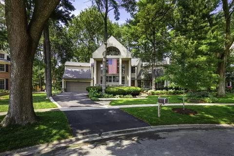 Exterior - 623 E Bailey Rd, Naperville, IL 60565 photo 9 of 9