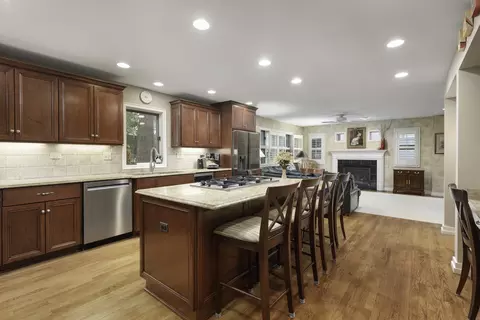 Kitchen - 623 E Bailey Rd, Naperville, IL 60565 photo 2 of 5
