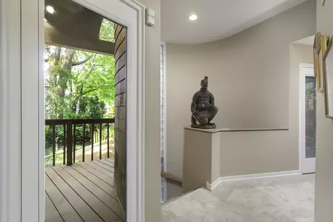 Entry Way - 623 E Bailey Rd, Naperville, IL 60565 photo 1 of 5