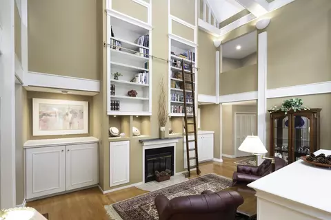 Living - 623 E Bailey Rd, Naperville, IL 60565 photo 7 of 7