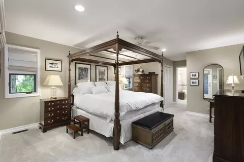 Bedroom - 623 E Bailey Rd, Naperville, IL 60565 photo 2 of 5