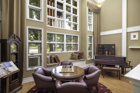 Living - 623 E Bailey Rd, Naperville, IL 60565 photo 2 of 7