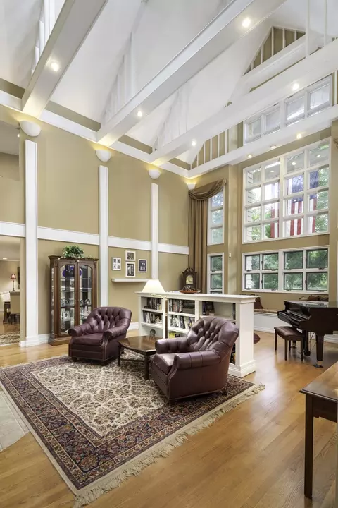Living - 623 E Bailey Rd, Naperville, IL 60565 photo 5 of 7