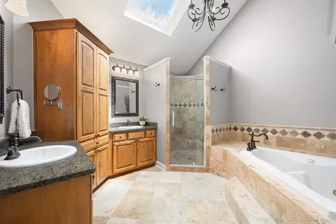 2401 Legacy Dr, Aurora, IL 60502 photo 19