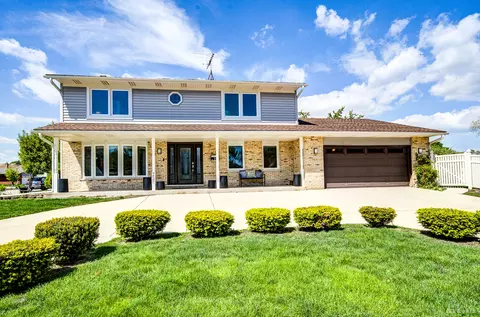 9837 S Kolin Ave, Oak Lawn, IL 60453