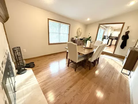 Dining - 1663 Brandywine Ln, Dixon, IL 61021 photo 1 of 1