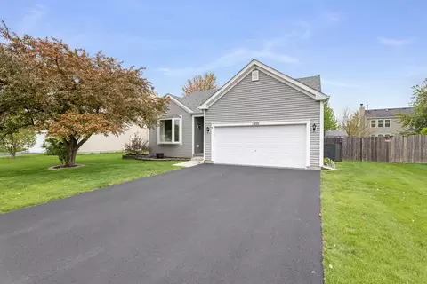 1300 Bridgehampton Dr, Plainfield, IL 60586 photo 2