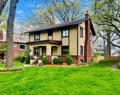 2035 W 110th St, Chicago, IL 60643