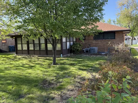1916 12th St, Peru, IL 61354 photo 22